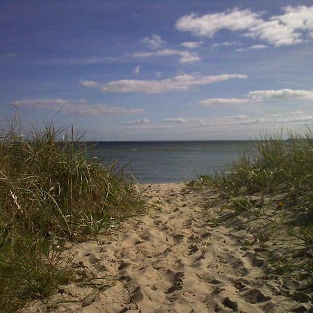 Uns Gartenhus Mit Blick Auf Das Meer Thiessow Exterior foto